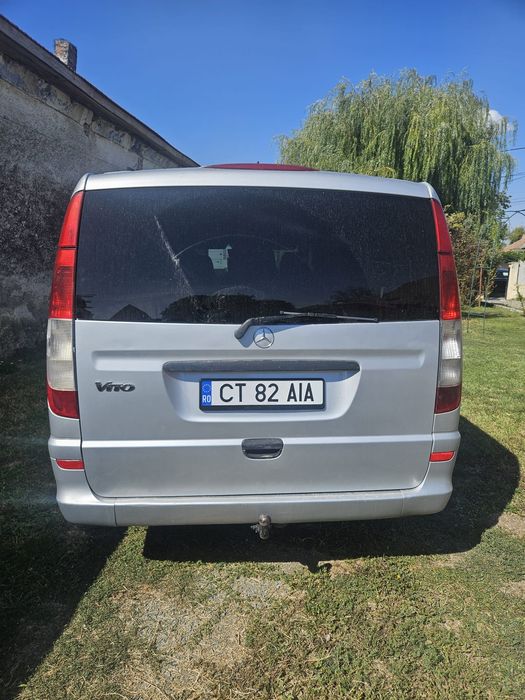 Vând Mercedes Vito