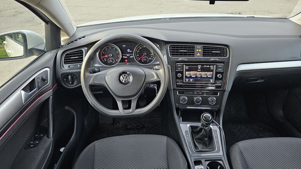 Proprietar vand golf7