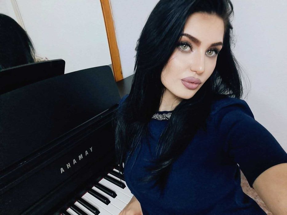 Profesoară de canto(toate genurile)