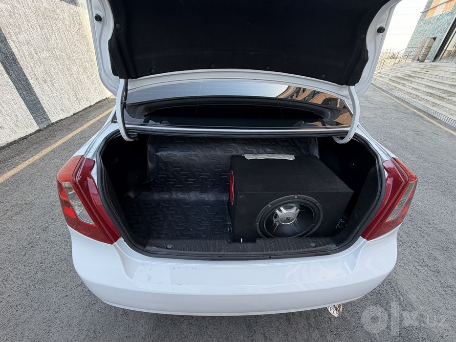 chevrolet Gentra AT