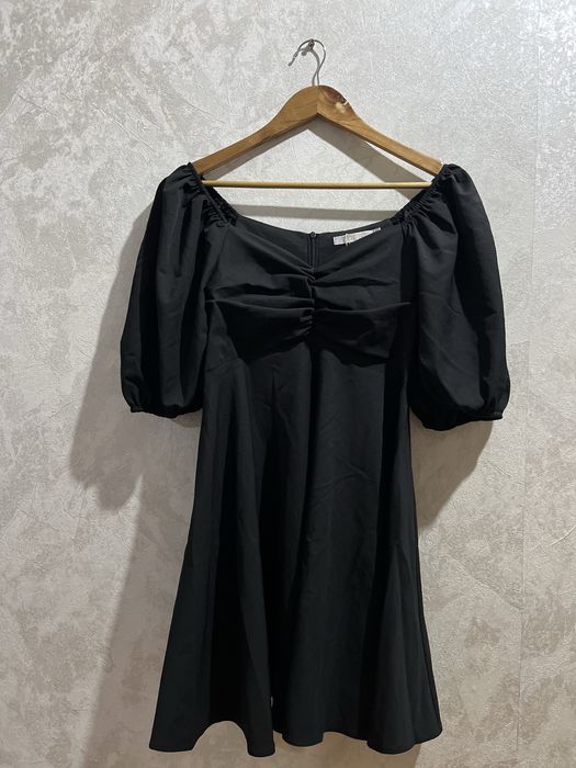 Черное женское платье