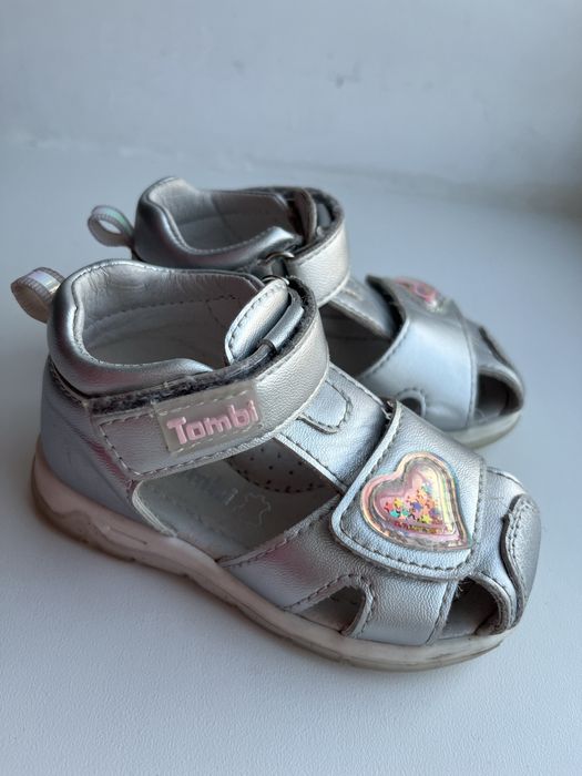 Продам Сандали на Девочку в Отличном Состоянии