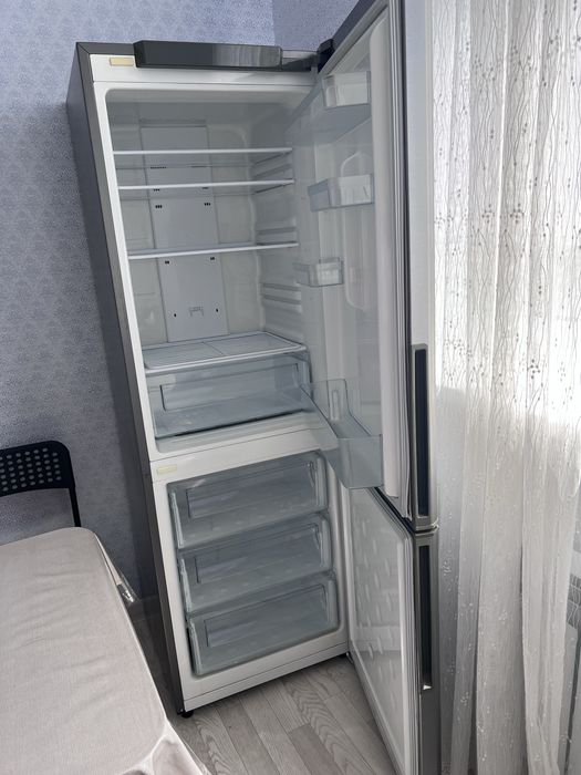 Продам холодильник б/у в хорошем состоянии