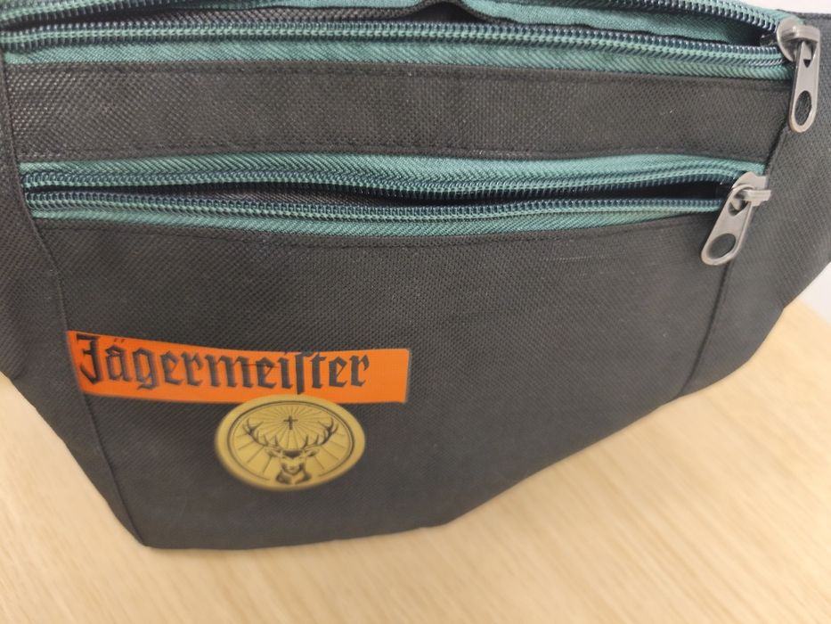 Borseta Jaegermeister. NOU, nefolosit