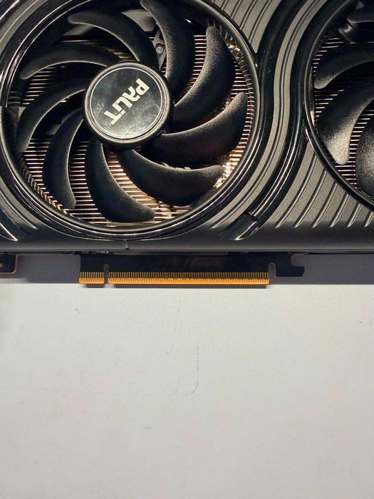 Palit RTX 5060 Infinity 2 OC 8GB GDDR7 – ca nouă