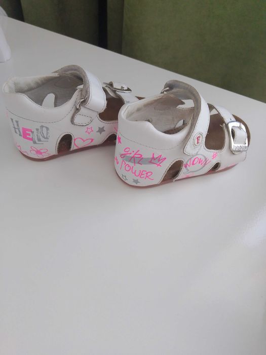 Детски сандали за момиче