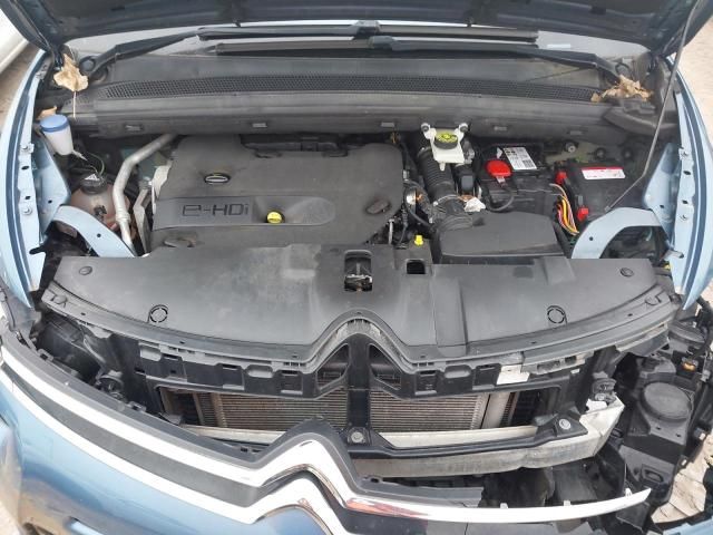 Dezmembrez Citroen C4 Picasso 2