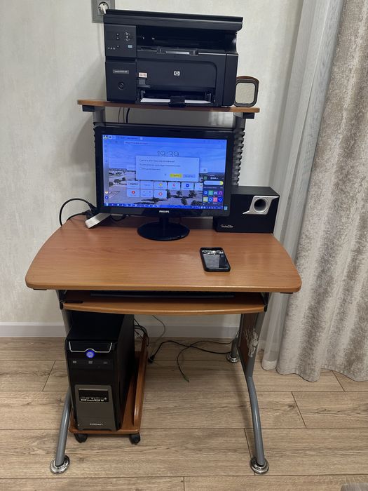 Готовое рабочее место-компютер+стол+стул.