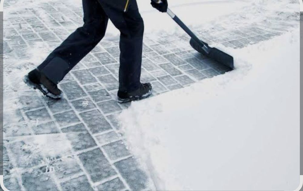 Почистим территории, крыш домов от снега