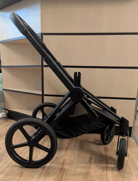 Cybex Priam Platinum количка и столче за кола