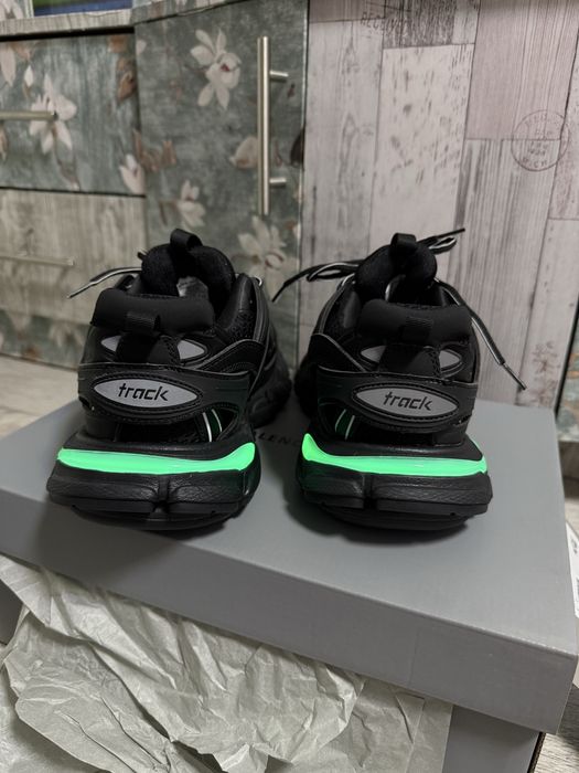 Adidasi Track cu Led