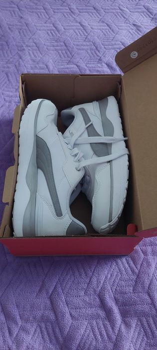 Adidasi Puma dama albi = 150 Ron.