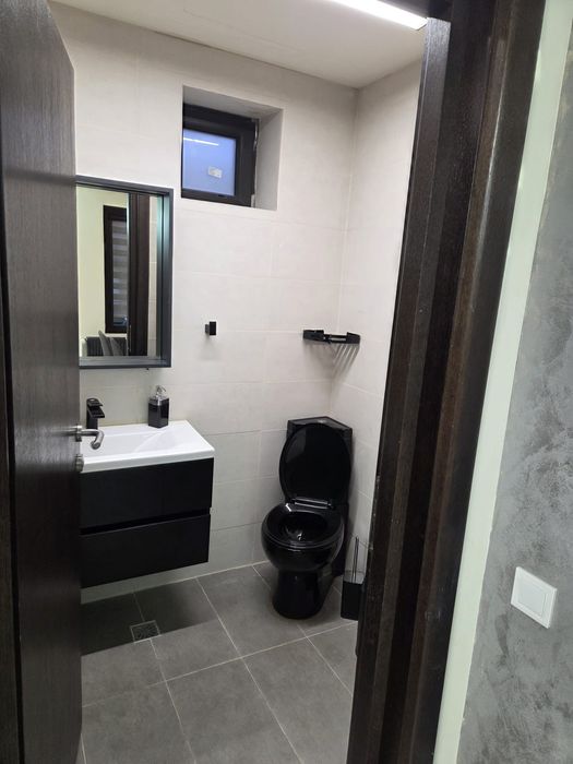 Vilă modernă de închiriat în regim hotelier – spațioasă, complet utila