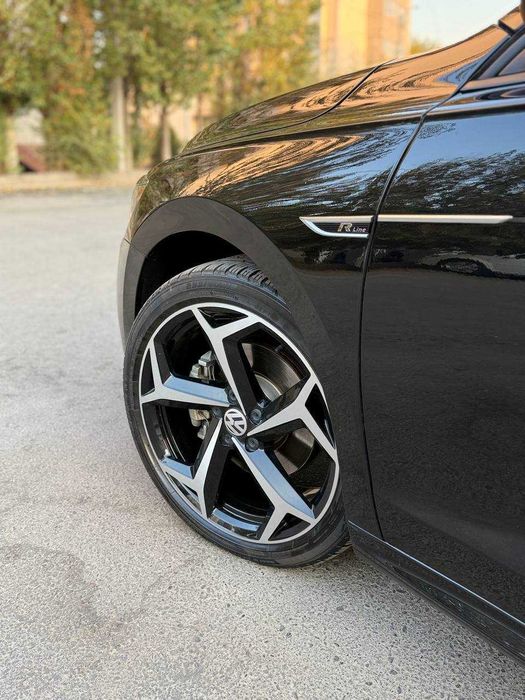 Sotuvda Volkswagen Passat 2.0  R-Line avtomashinamiz