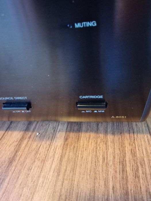 Amplificator Onkyo A8051,sunet cald ,stare f. buna