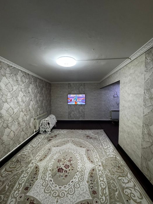 Үй сатылады 3 мкрдан