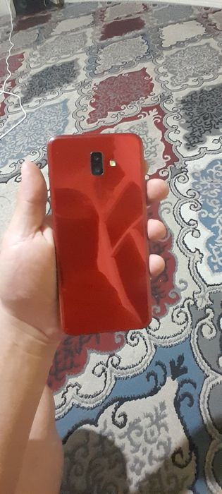 Samsung J 6 plus в хорошем состоянии 32 гб