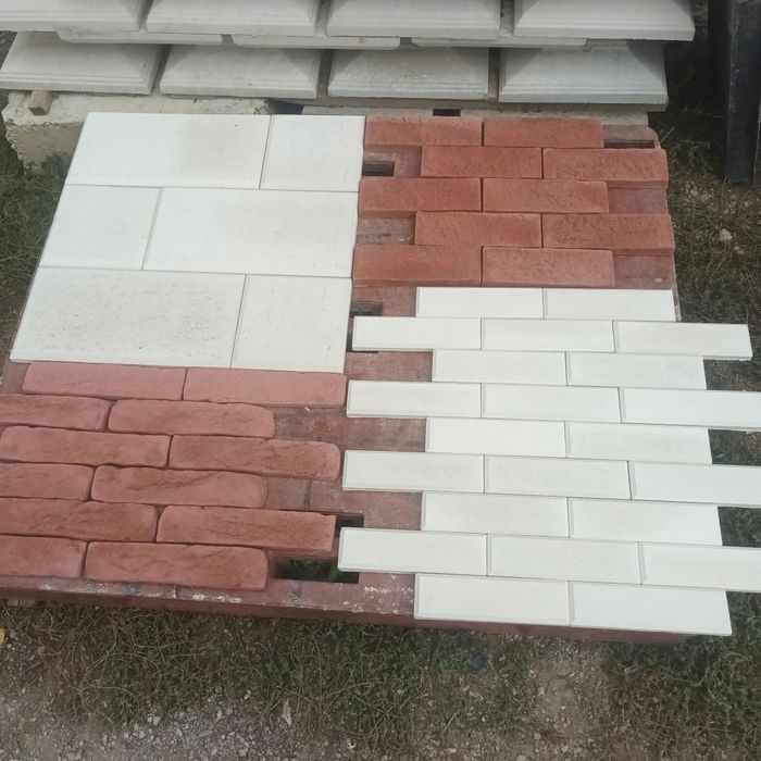 REDUCERI!!  Capace și coame pentru temelia gardului, pavaje, etc