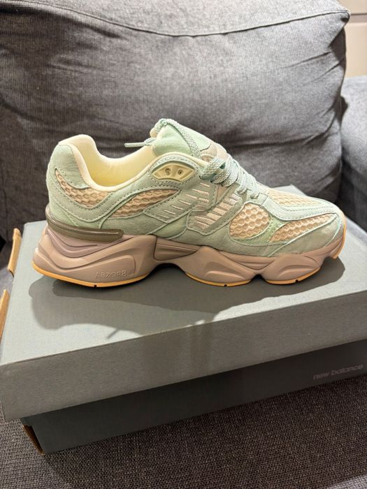 New Balance 9060