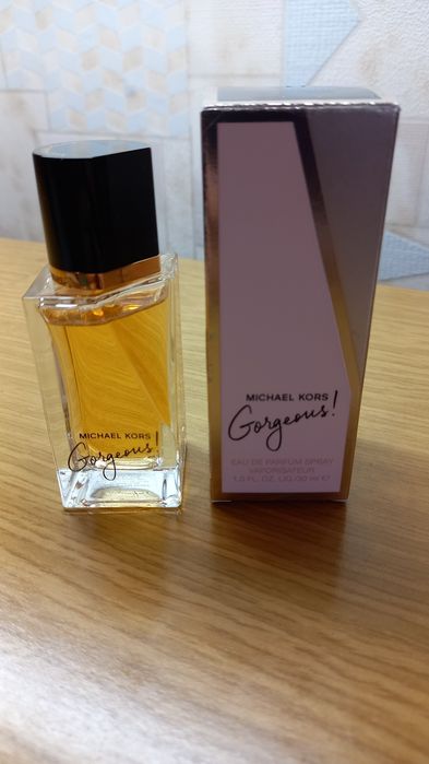 Дамски парфюми..Olympea Parfum