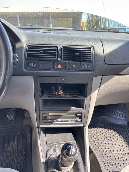 Golf 4 1.6sr на части