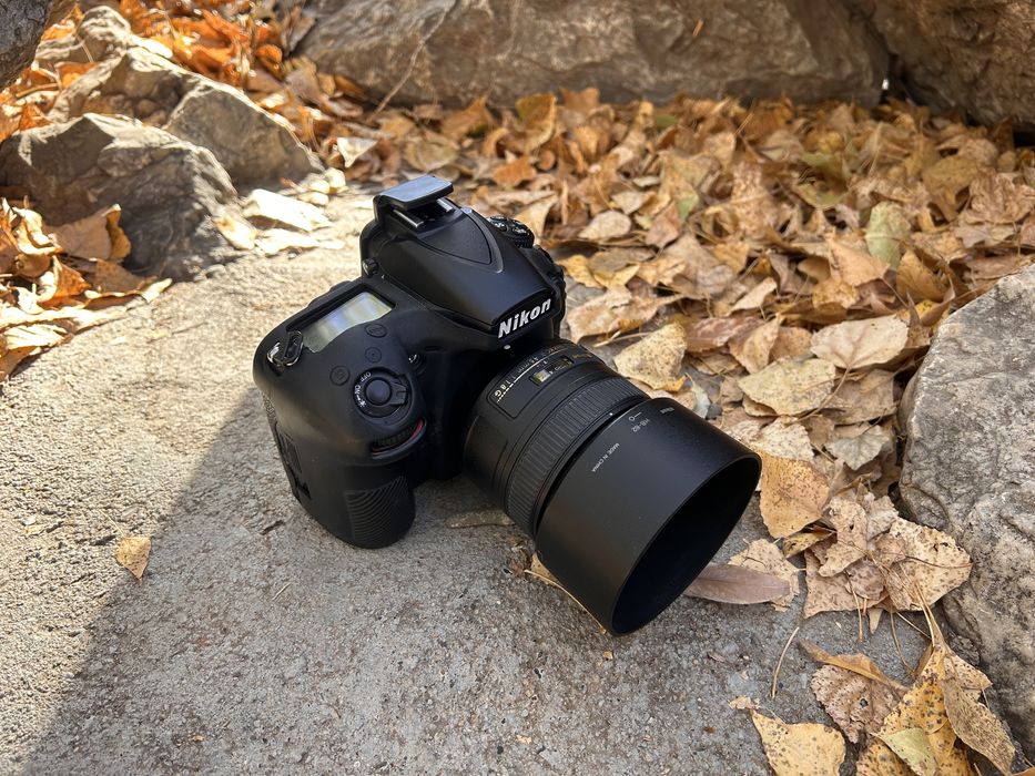 Срочно продам Nikon 810