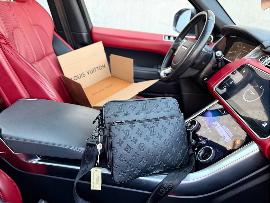 Черна мъжка чанта Louis Vuitton
