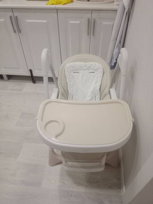 Продам стульчик для кормления