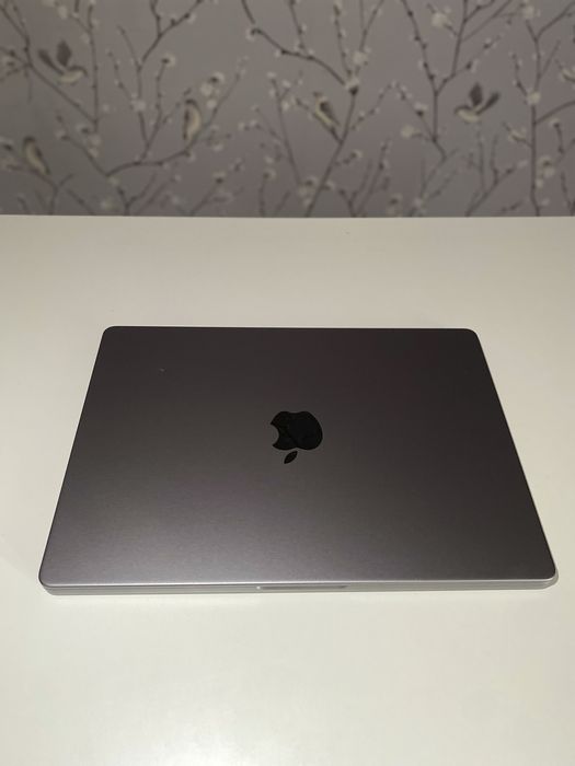 MacBook Pro 14 M3 (2023) 8/512