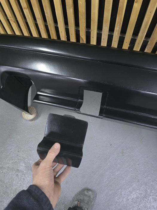 BMW E34 M5 Задний бампер.