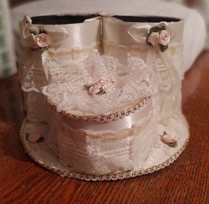 Shkatulka qo'l mehnati.