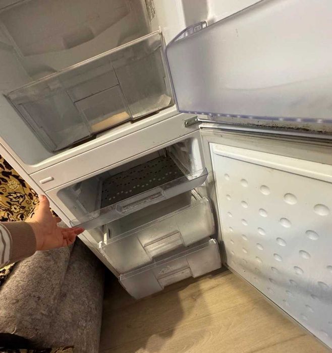 Продам холодильник б/у Bekо