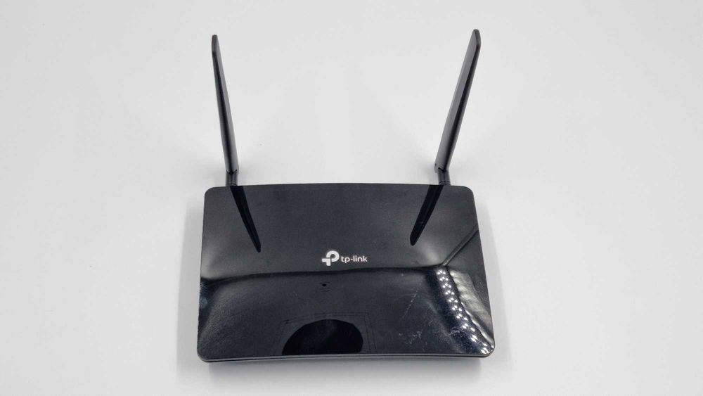 Router WIFI TP-LINK [Amanet Club Caro]