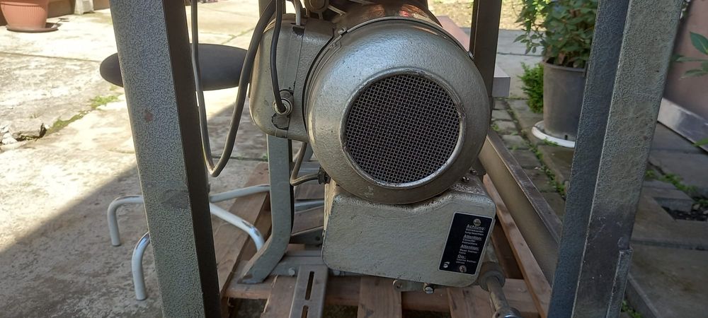 Vând mașină de cusut încălțăminte Pfaff.