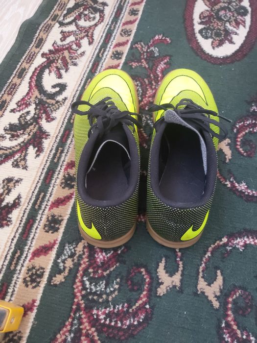 Продается бутсы красовка