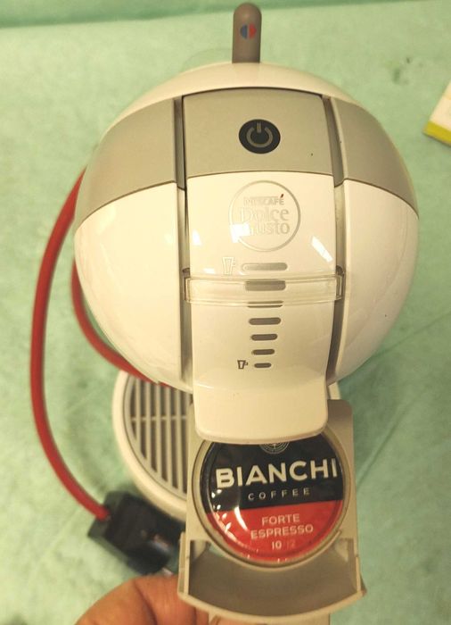 Кафемашина с гаранция 1 година NESCAFÉ® Krups Dolce Gusto Mini me.W/G