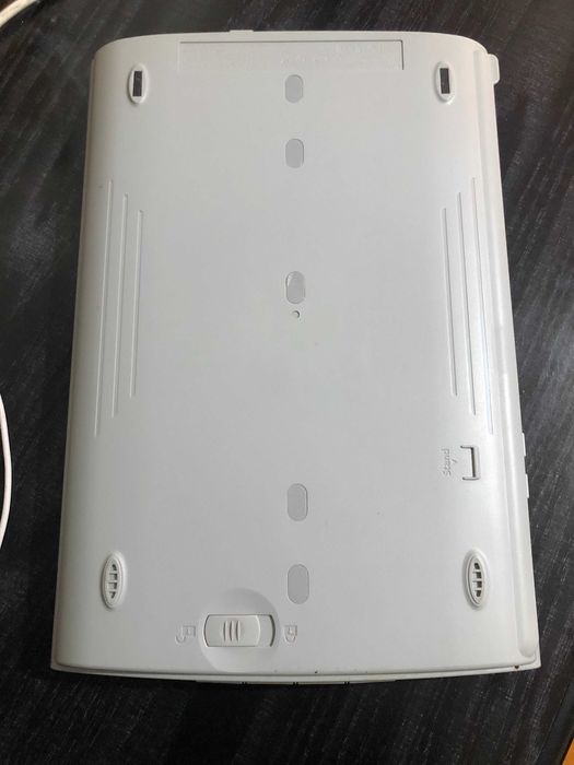 Скенер Canon CanoScan LiDE 200