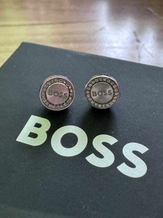 Boss обеци чисто нови