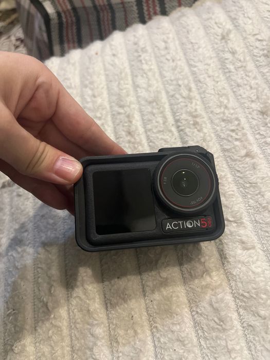 Экшн-камера DJI Osmo Action 5 Pro Adventure Combo