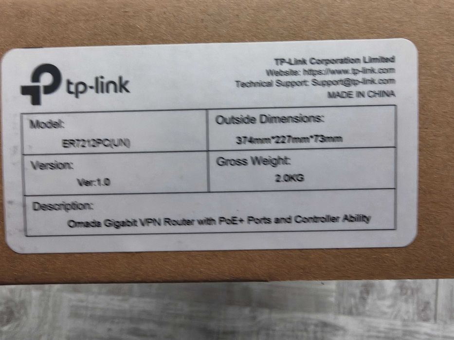 TP‑Link ER7212PC. Router Gigabit + Switch PoE Omada. Stare impecabilă, ca nou!