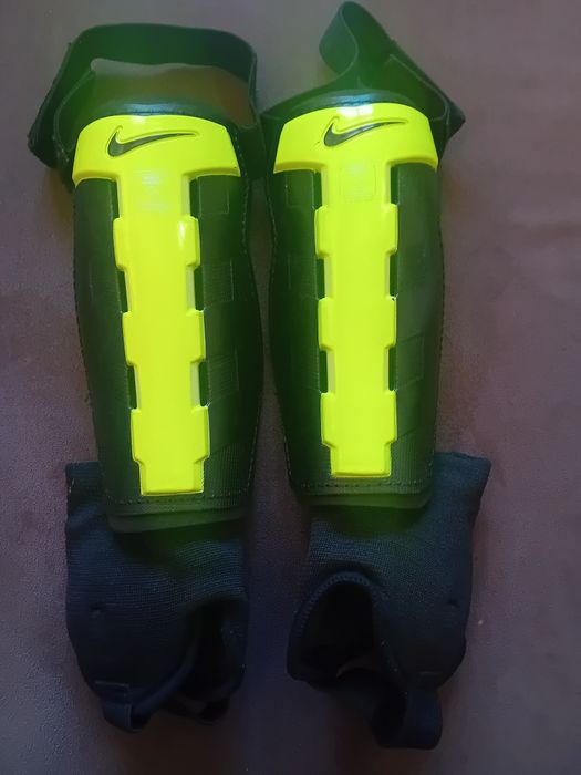 Наколенки Nike с ластик тип чорап