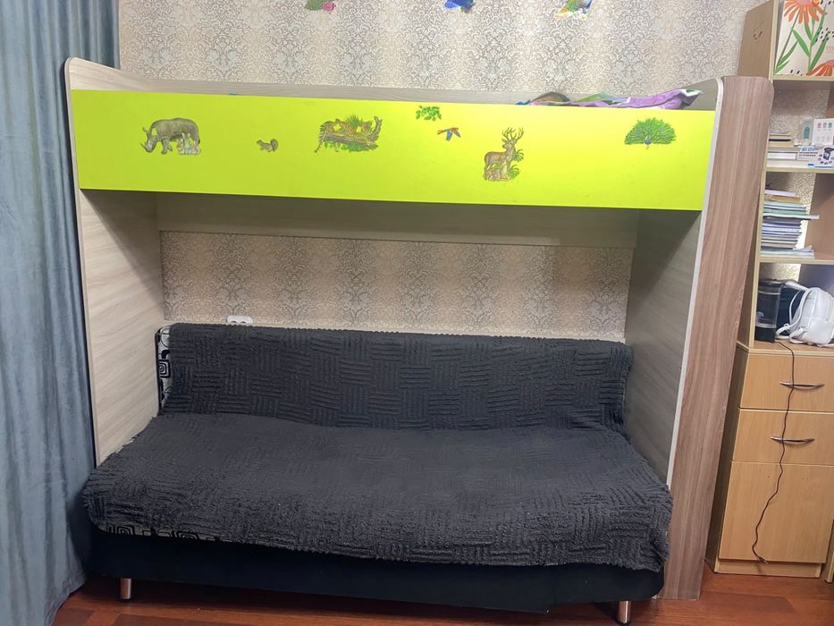 Продам 2-х этажный кровать
