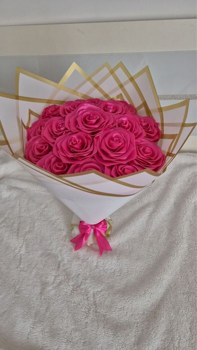 Букет Вечни сатенени рози