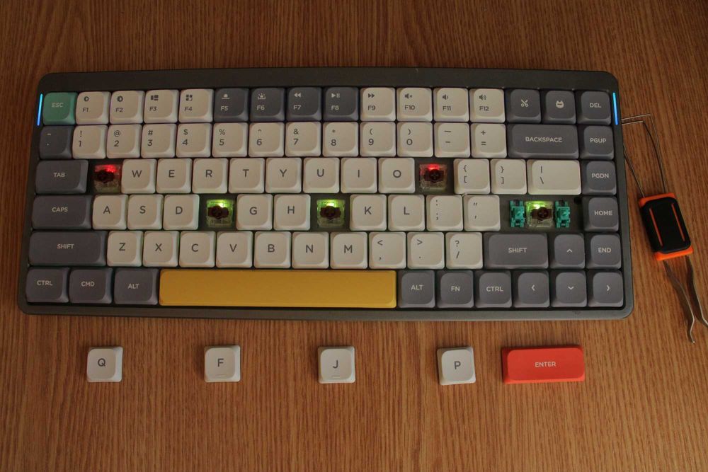 Tastatura mecanica Nuphy Air75 - switchuri Gateron Low-Profile Brown