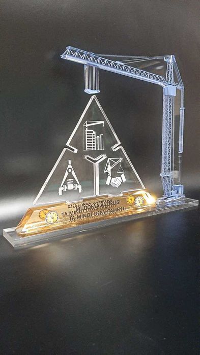 статуэтка кубок награда сувенир приз кристалл на заказ