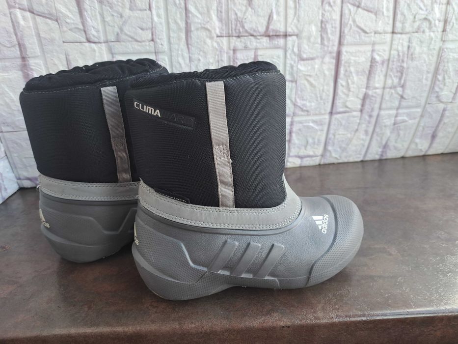 детски ботуши,зимни обувки,боти,апрески,Adidas номер29 за момче,адидас