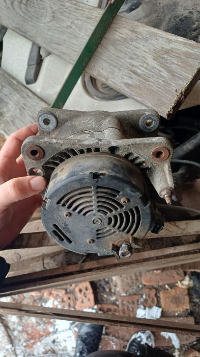 Алтернатор за голф 3 1.8