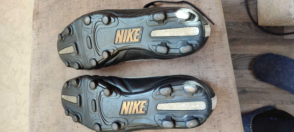 Бутонки NIKE TIEMPO Размер EUR 42 / UK 7,5