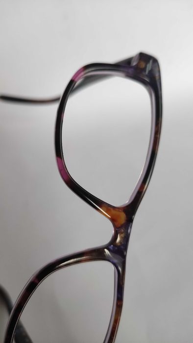 Страхотни маркови италиански рамки за очила+подарък калъфче