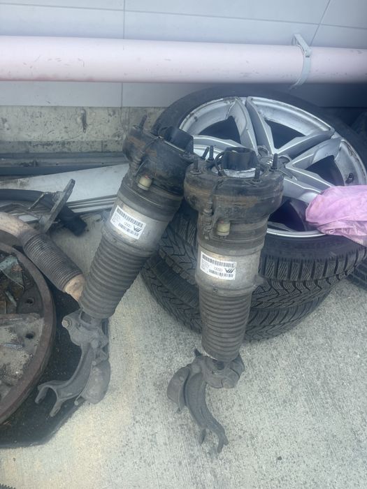 Предни Амортисьори за А6 А7